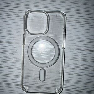 Apple Clear MagSafe Phone Case